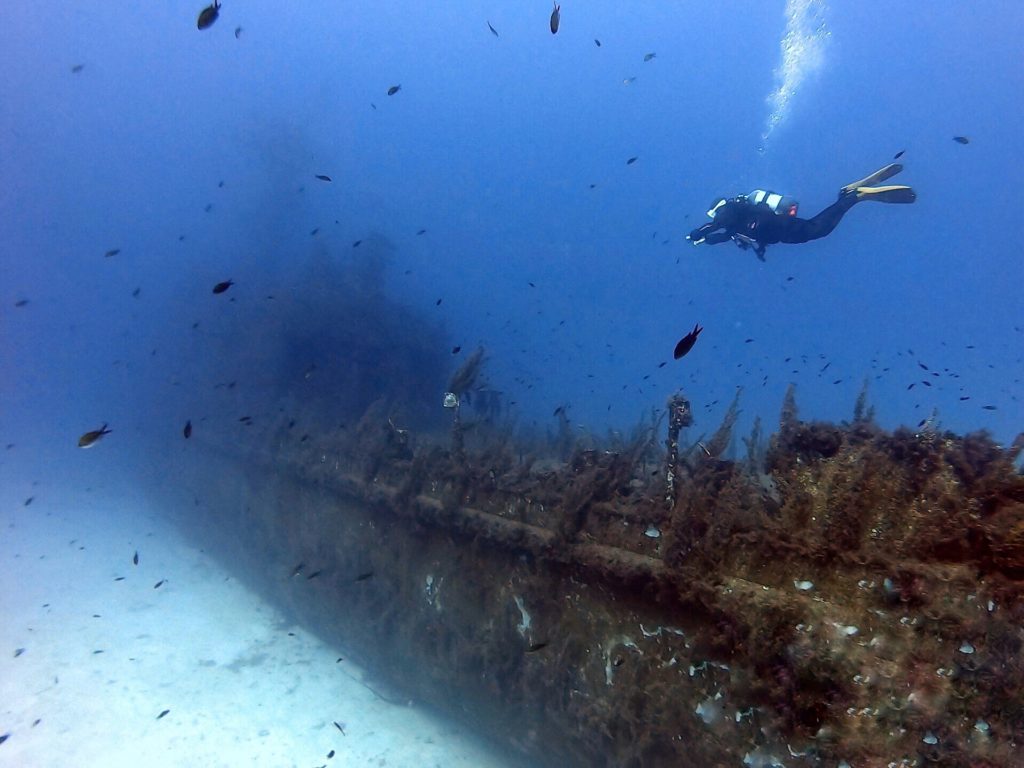 Diving the P29 wreck in Cirkewwa