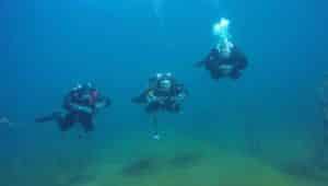 How Does a Drysuit Work? The Ultimate Guide